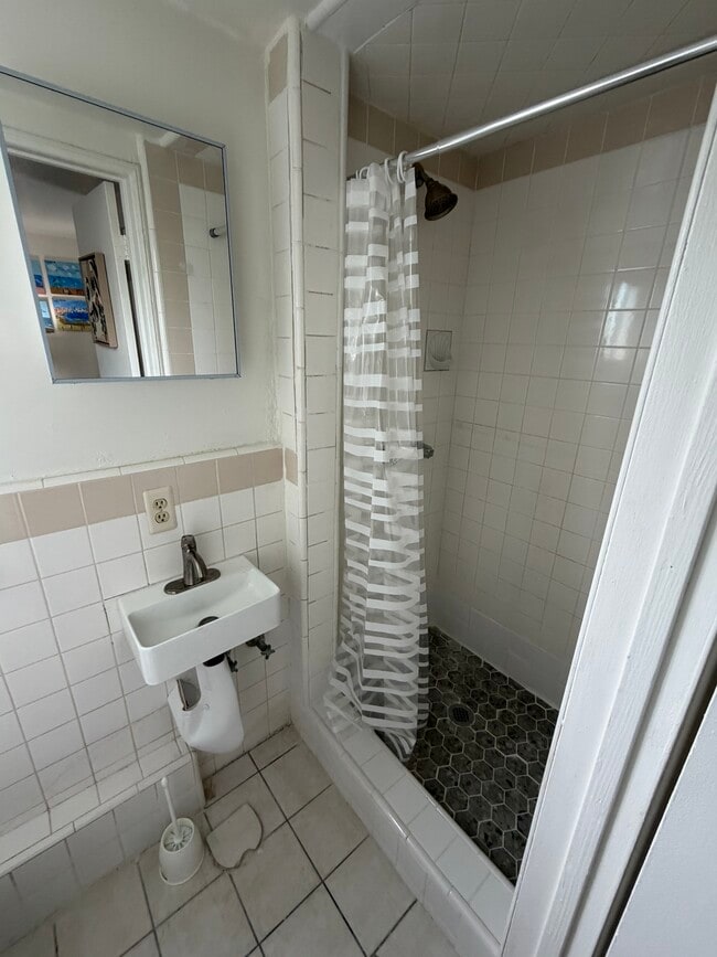 Photo - 1140 N Ditman Ave Unit Doyle Oasis Studio