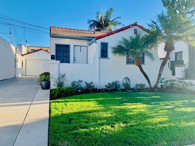 Photo - Spectacular location very close to the beach, San Clemente Pier and Del Mar Shopping Street!