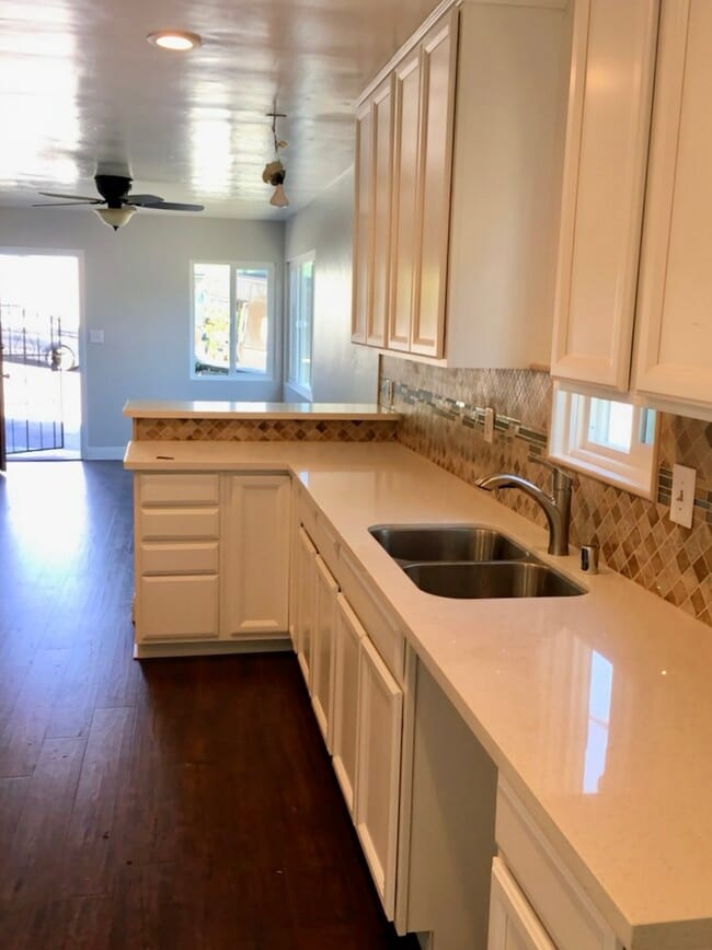 Photo - 1931 Cypress Ave Unit 1931 Cypress