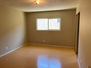 Photo - 434 E Tujunga Ave