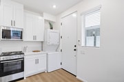 Photo - 3042-3044 J St Unit 103