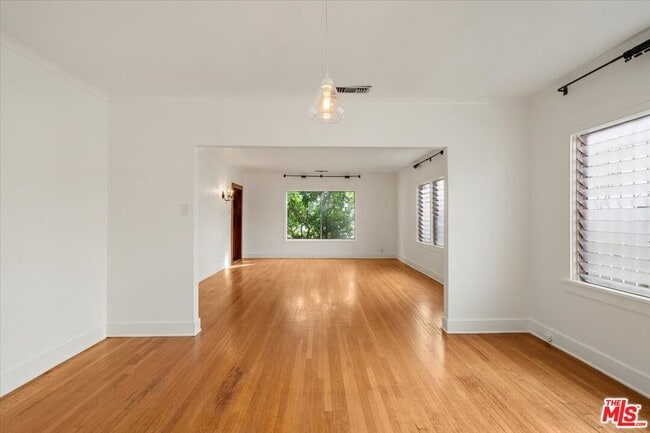 Photo - 715 N Harper Ave