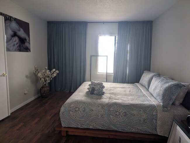 Building Photo - 25611 Quail Run Unit 110