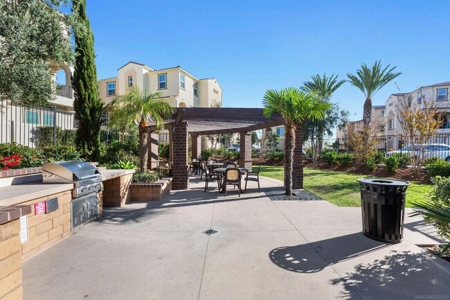 Photo - Stylish Three-Story Townhome with Private Courtyard & Pool Access