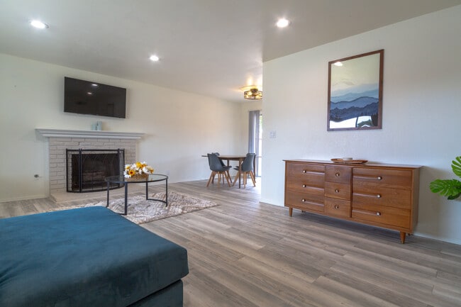 Photo - 3950 Agena Way