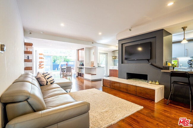 Photo - 4548 Farmdale Ave