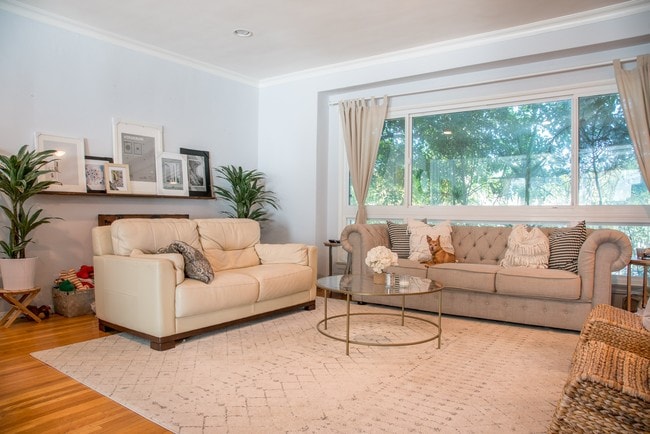 Photo - 13306 Magnolia Blvd