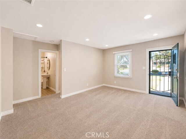 Photo - 440 E Puente St
