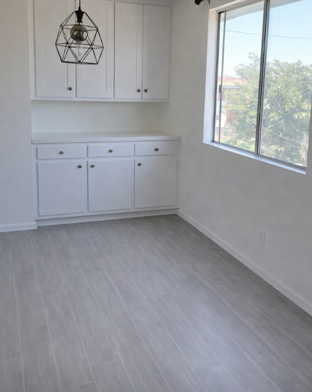 Photo - 2012 Ruhland Ave Unit 4