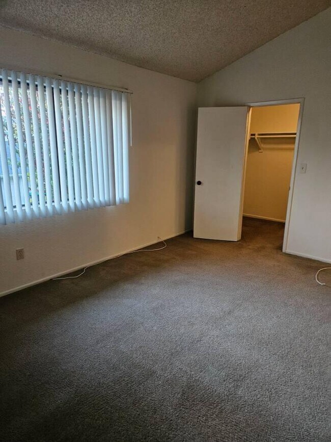 Photo - 16572 Lorelei Ln