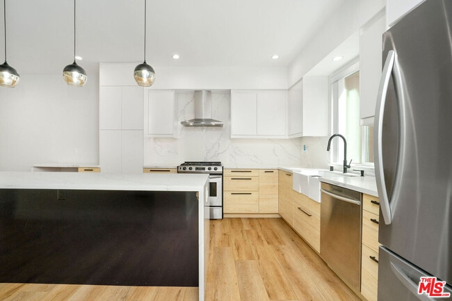 Photo - 5923 Etiwanda Ave Unit 106