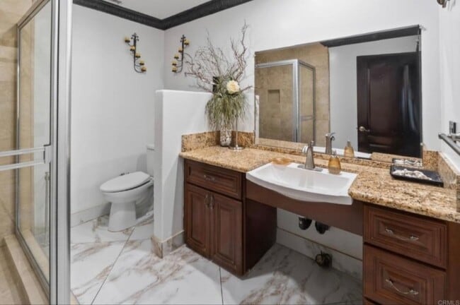Photo - 1710 Lotus Ln