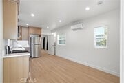Photo - 1219 N Hoover St