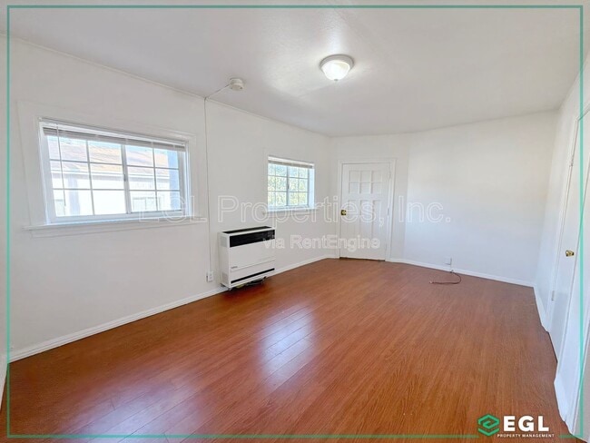 Photo - 115 N Westlake Ave Unit 1