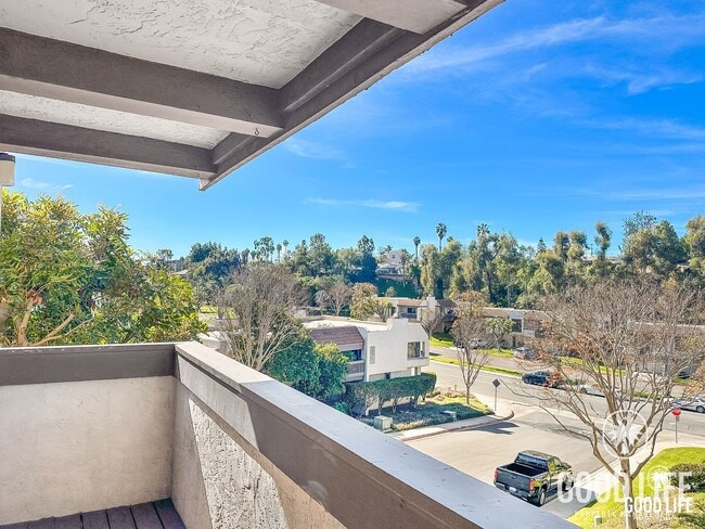 Photo - Spacious 4Bd/3Ba Townhome near SDSU