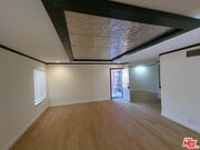 Photo - 6656 Swan St