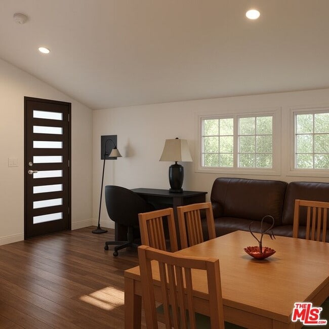 Photo - 5240 Buffalo Ave