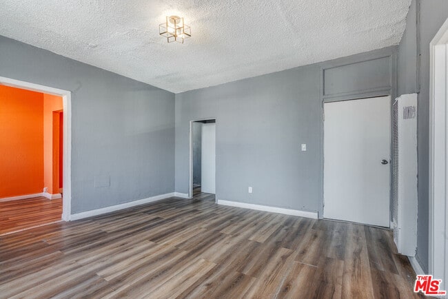 Photo - 256 W Florence Ave Unit 201