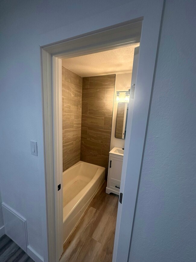 Photo - 934 Simmons Ave Unit 934 1/2