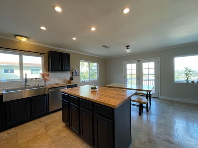 Photo - 3 Bed-2 Bath Single Story Home in the desired Windsor Hills neighborhood of La Mesa