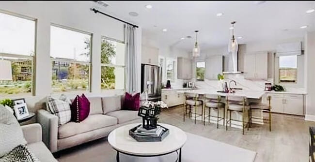 Photo - 27366 Hyland Ct