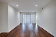 Photo - $99 Move In Special! (OAC) Stunning 3Bd/2B... Apartment Unit 4060 #303