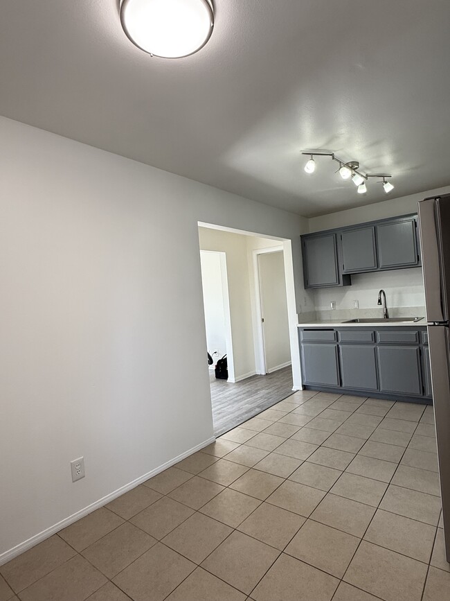 Photo - 4832 Converse St Unit 4832 Converse St -  2