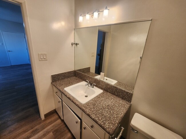 Photo - 135th Unit 135th - 01