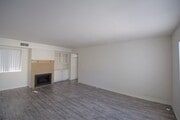 Photo - 5617 Woodman Ave Unit 205