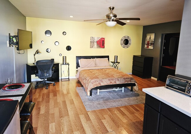 Photo - 4909 W 119th St Unit Guest House (studio)