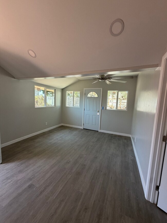 Photo - 2420 Ridgeway Dr