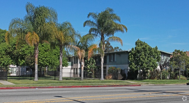 Photo - Woodman Gardens