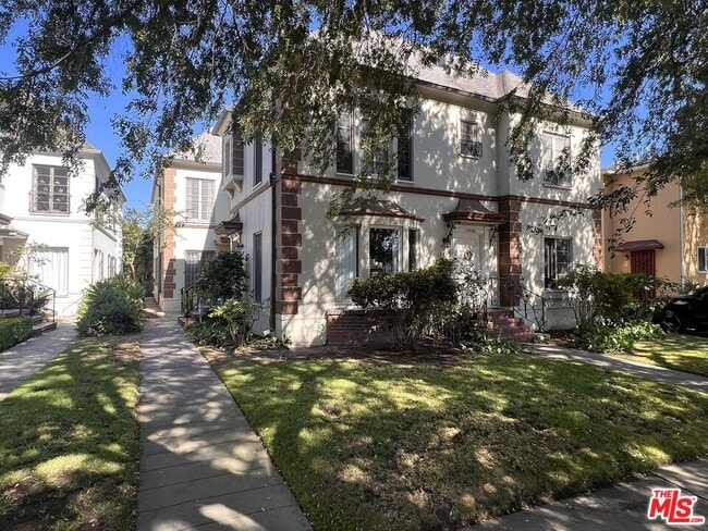 Building Photo - 1248 S La Jolla Ave