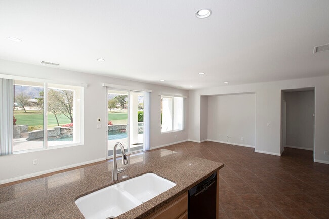 Photo - 81237 Red Rock Rd