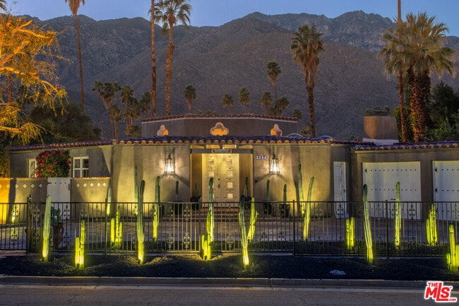 Photo - 2231 S Caliente Dr