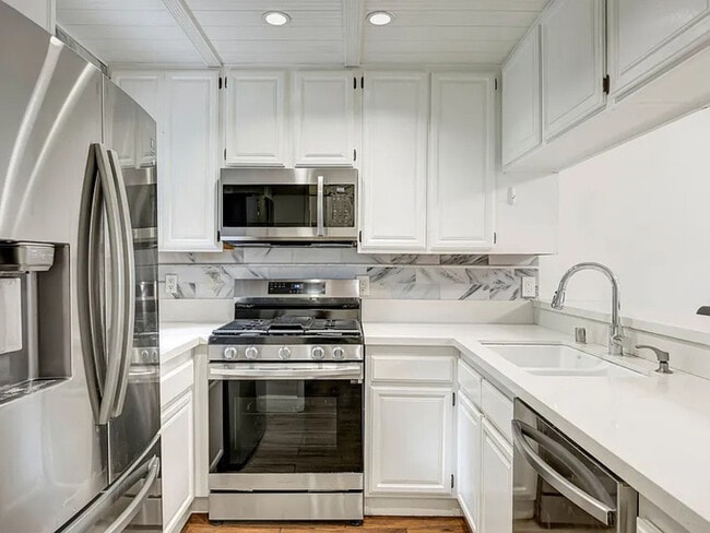Photo - 8707 Falmouth Ave Unit 109