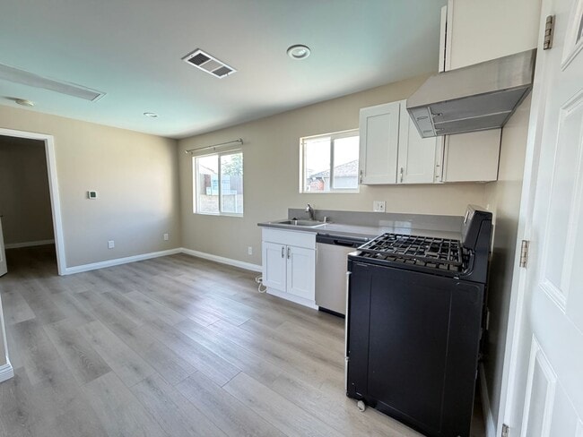 Photo - 1037Pros Unit 1039