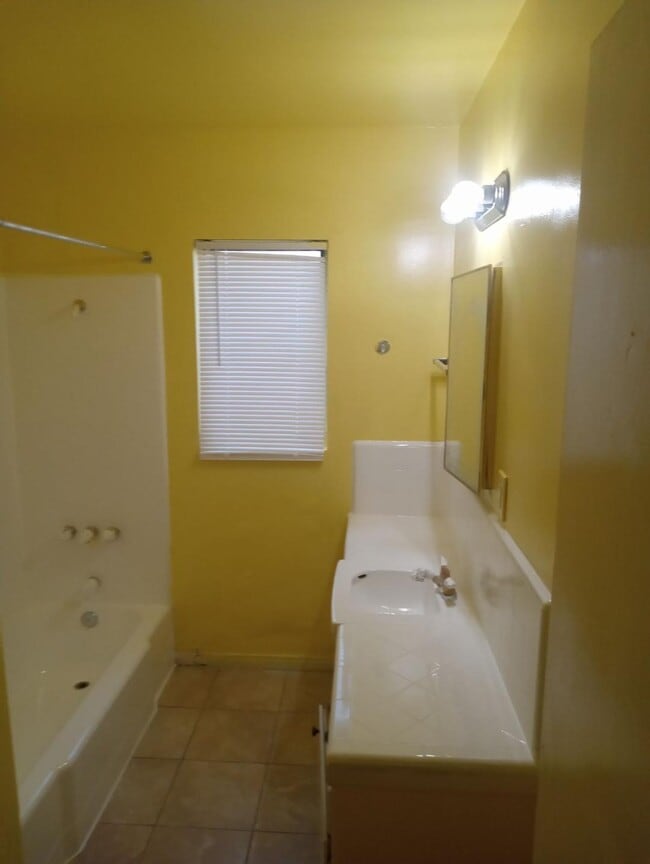 Photo - 10227 England Ave Unit #1