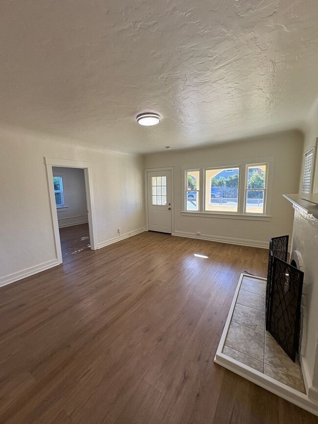 Photo - Charming 2+1 House nestled in the heart of Ventura, CA