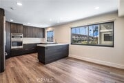 Photo - 718 S Catalina Ave Townhome