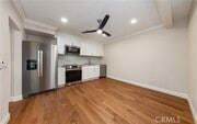 Photo - 25461 Cole St