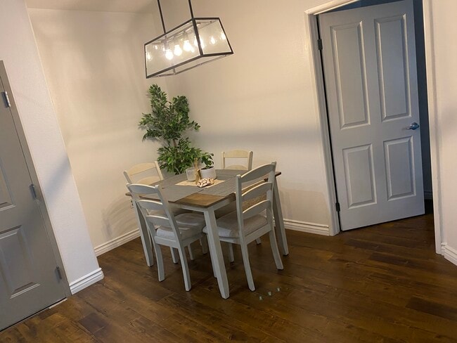 Photo - 1501 Front St Unit 433