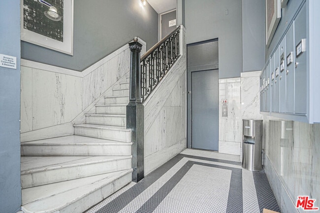 Photo - 812 S Spring St Unit 2