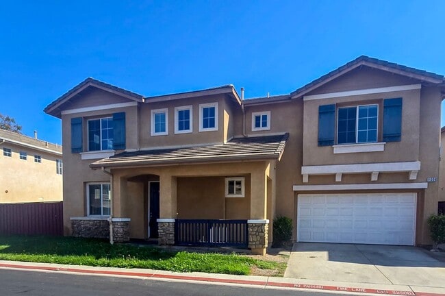 Photo - Save on Rent - Half Off Rent if move By No...