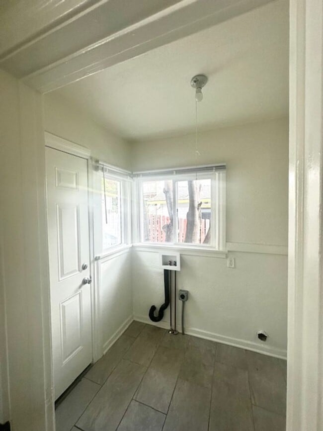 Photo - Super Charming Cottage, downtown Ventura Unit 1327 E Santa Clara St #B