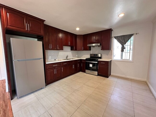 Photo - 5209 Navarro St Apartment