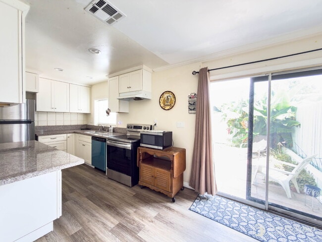 Photo - Charming 2BR Townhome in Hueneme Bay 55+ Golf Community