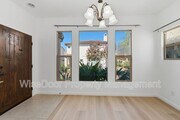 Photo - 1087 Waterfall Way