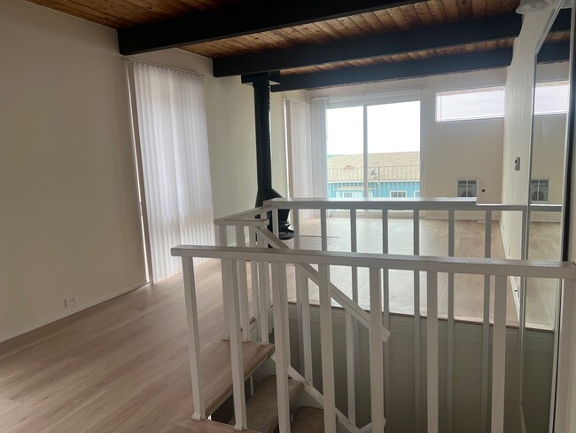 Photo - 2804 Manhattan Ave