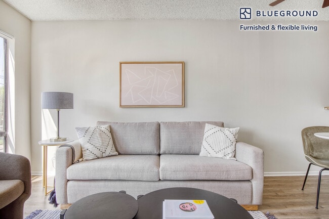 Photo - 11265 Morrison St Unit FL1-ID515